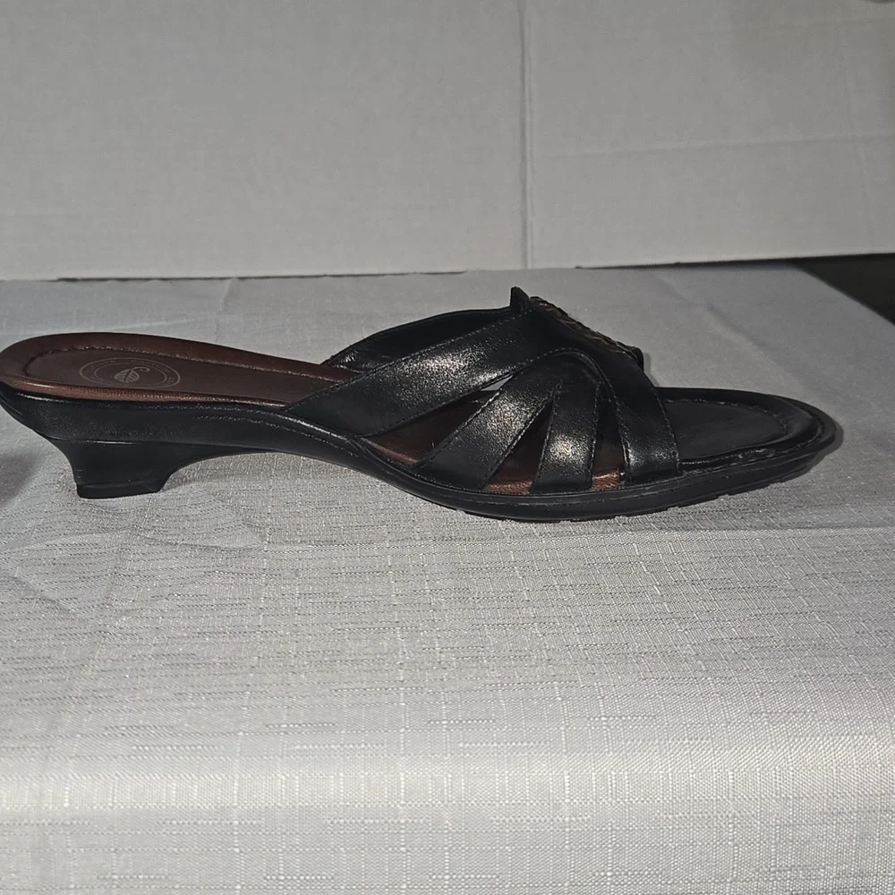 Nurture Womens Sandals Heels Leather Sz 9 Black Heel Slip On Shoes